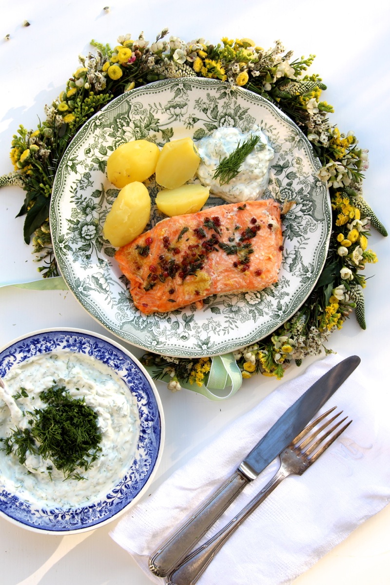 Honig-Thymian-Lachs im Pergamentpapier mit Pellkartoffeln und Zitronenquark Honig-Thymian-Lachs im Pergamentpapier mit Pellkartoffeln und Zitronenquark | IMG_8196.jpg