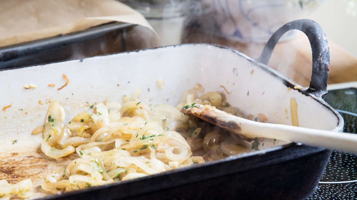 Tartelettes mit karamellisierten Zwiebeln und Ziegenkäse Tartelettes mit karamellisierten Zwiebeln und Ziegenkäse | K85B2207.jpg