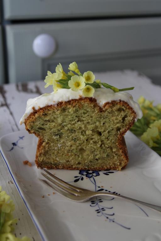 Limetten-Zucchini-Kuchen aus dem Café Schwesterherz | IMG_5362.jpg
