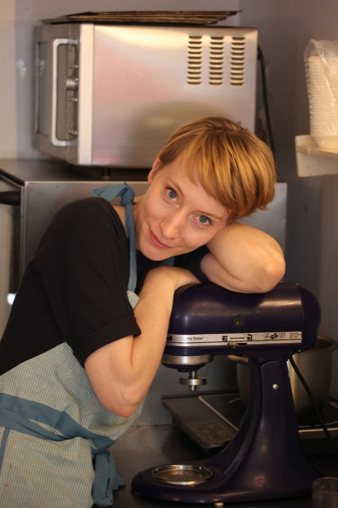 Lauras weltbestes Bananenbrot Lauras weltbestes Bananenbrot | Laura%20Seebacher%20Liebes%20Bisschen.jpg