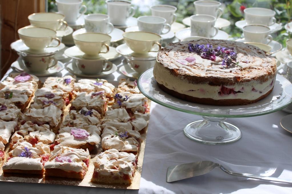 Die Erdbeertorte aus meinem Rosencafé | Rosencafe.JPG