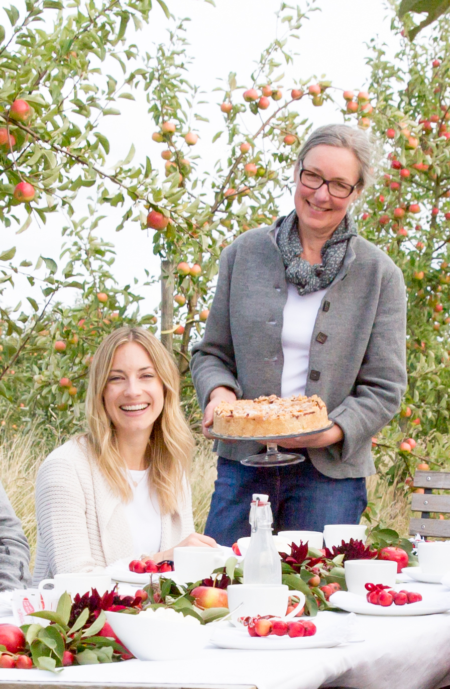 Theresas Küche - Apfelkuchen mit Pudding und Mandelstreuseln
